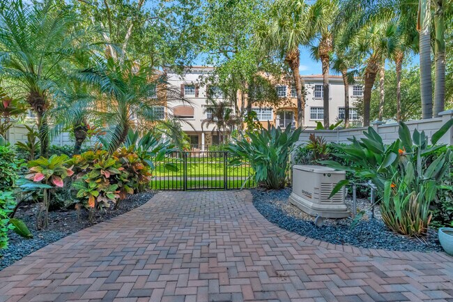 Building Photo - 5585 NE Trieste Way