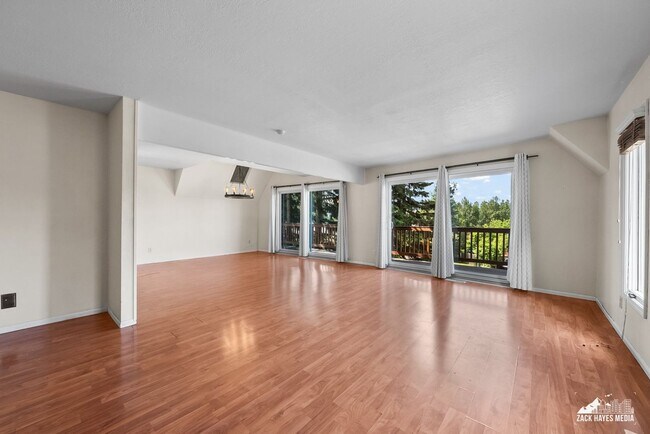 Building Photo - 6010 Staedem Dr