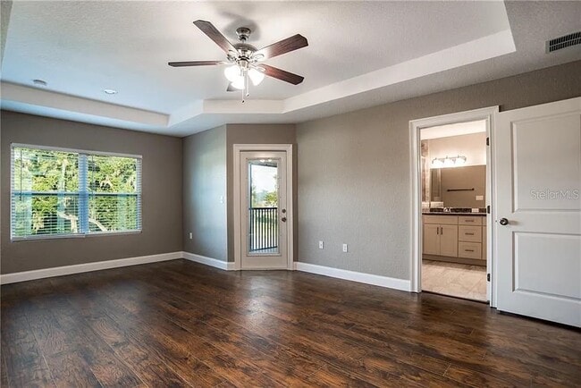 Building Photo - 5424 Lunn Landings Ave