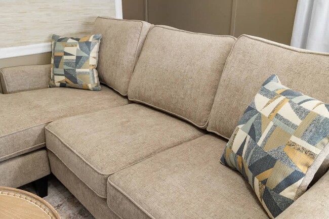 Building Photo - 10034 Hamp Dr