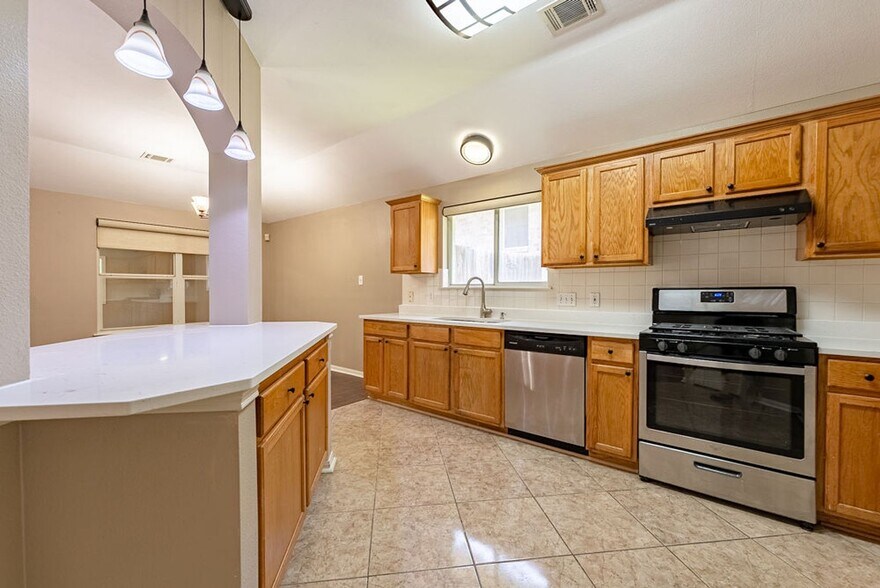 Building Photo - 12520 Wethersby Way