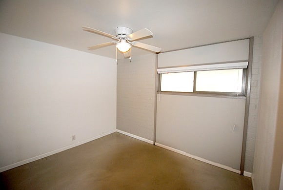 Bedroom - 425 W Colter St