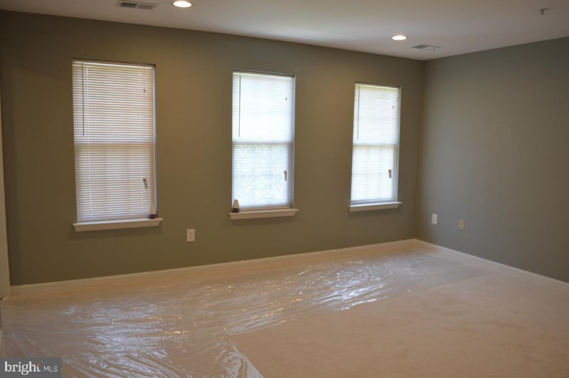 Building Photo - 4402 Birchtree Ln
