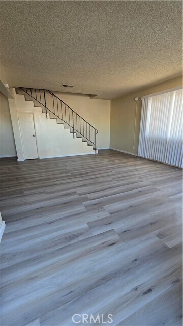 Building Photo - 3856 W 113th St