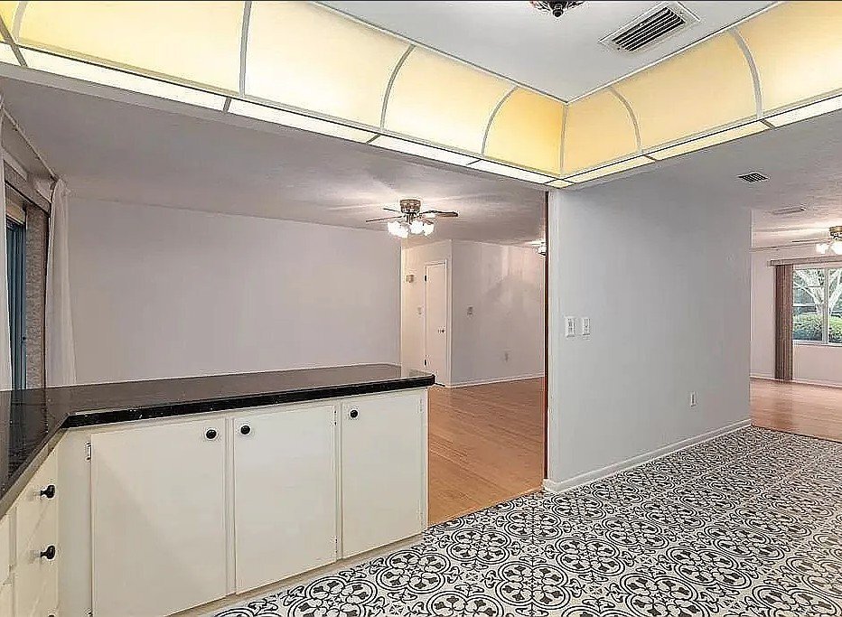 Building Photo - 4510 NW 31st Ave