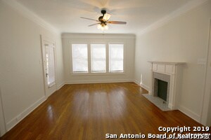 Building Photo - 129 E Ridgewood Ct