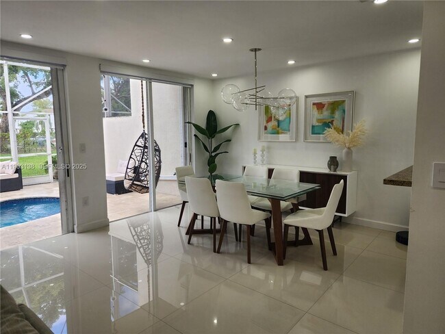 Building Photo - 9777 NW 45th Ln