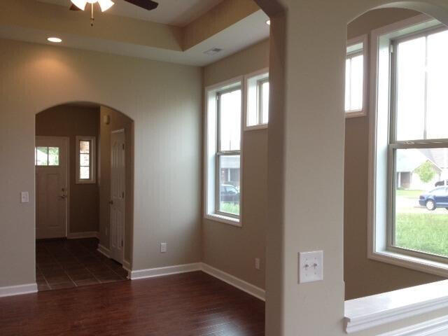 Building Photo - 3305 Sweet Clover Ln