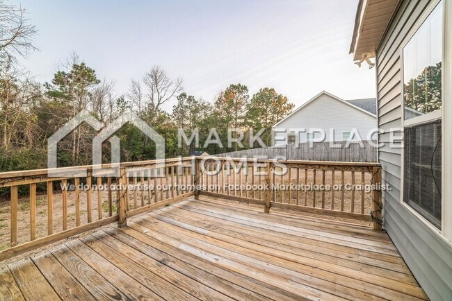 Building Photo - 405 Peppermint Dr