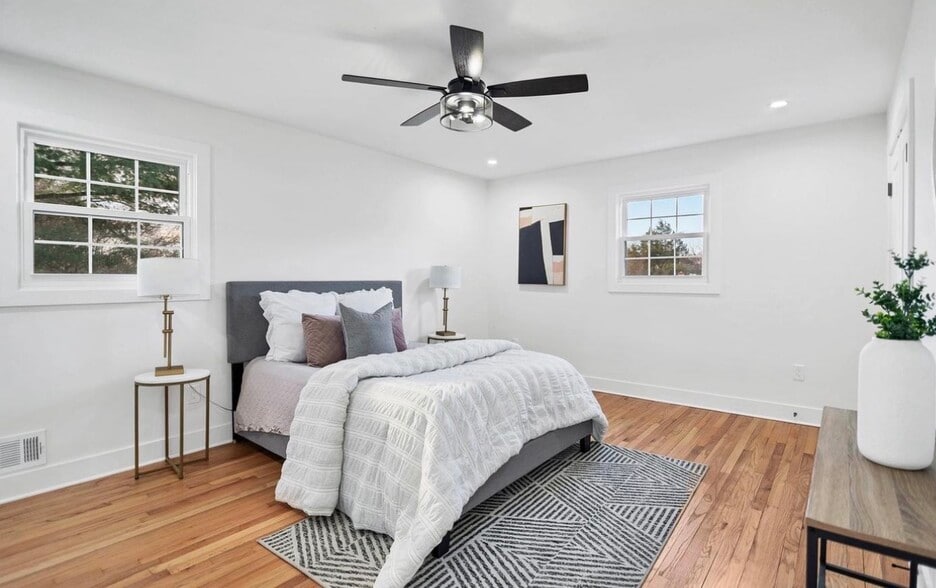 Building Photo - 9535 Fort Foote Rd