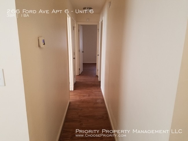 Building Photo - 3BR 1BA Apartment Style Unit, Standardsville