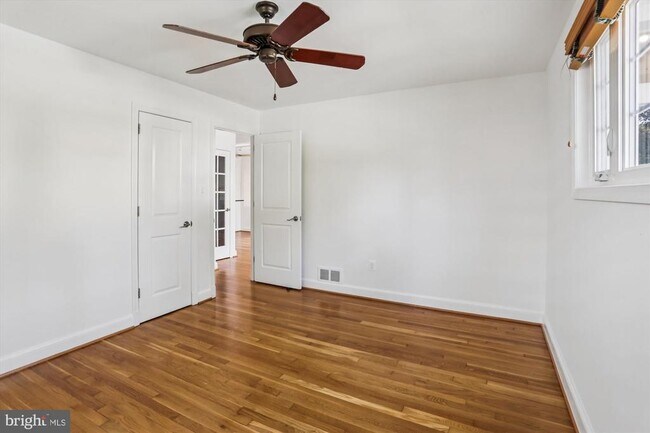 Building Photo - 4406 Rosedale Ave