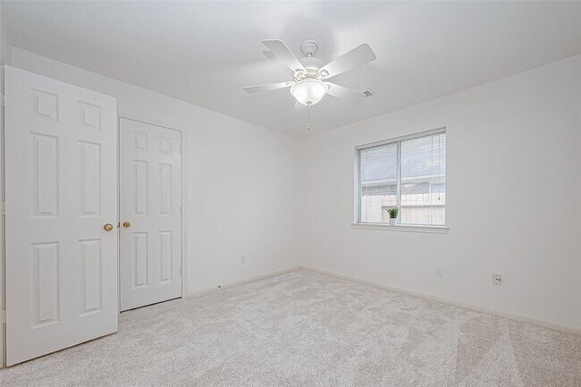 Building Photo - 3655 Heritage Colony Dr