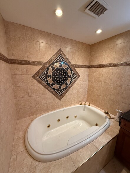 Building Photo - 178 Lee St