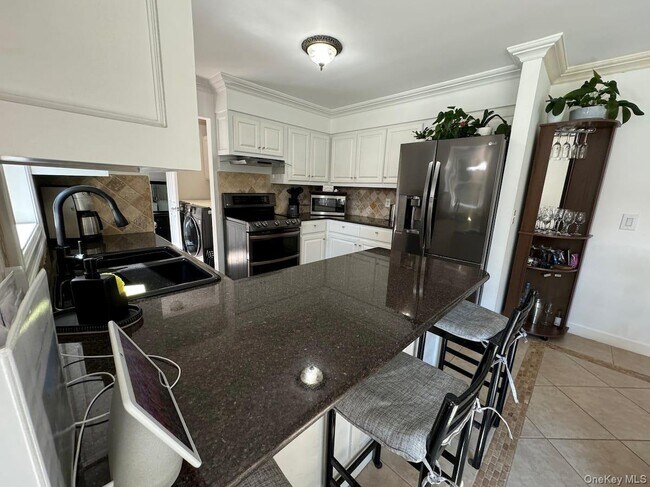 Building Photo - 45 Bellows Terrace