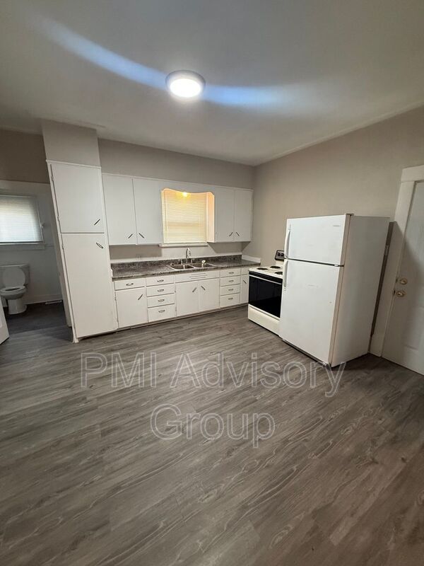 Building Photo - 622 Navarre St