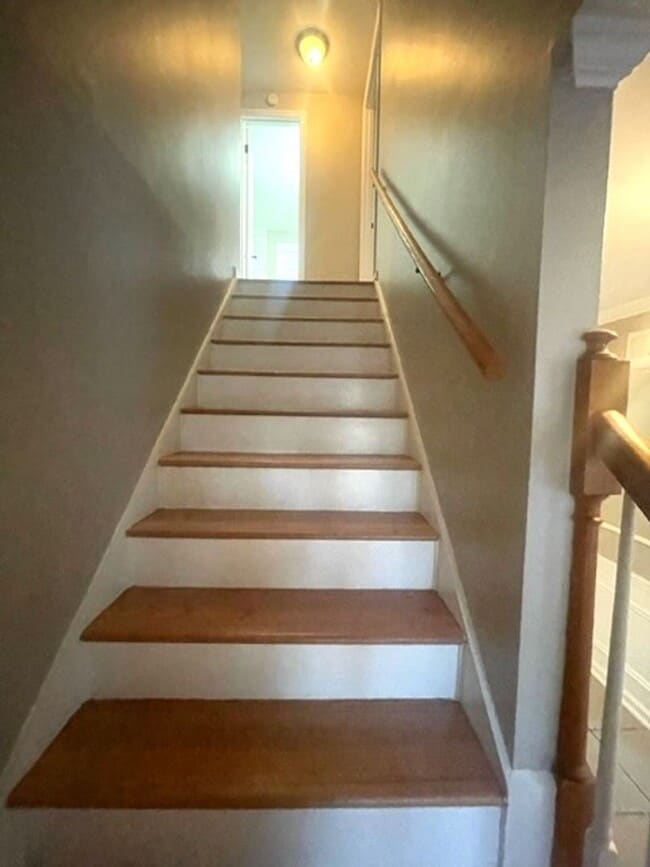 Building Photo - Newly Renovated Home In Raleigh