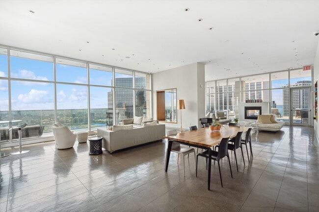 Building Photo - 75 Wall St