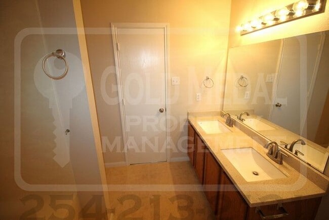 Building Photo - 505 Perseus Dr