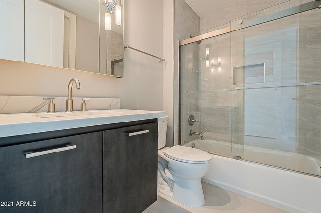 Building Photo - 140 E Rio Salado Pkwy