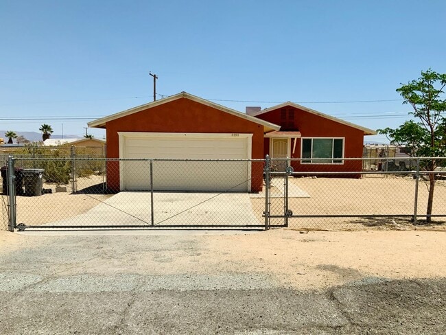 Building Photo - 3 Bedroom 2 bath Home in Chocolate Drop Area of 29 Palms