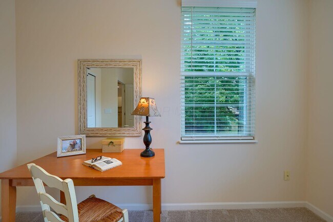 Building Photo - 6183 Donegan Way