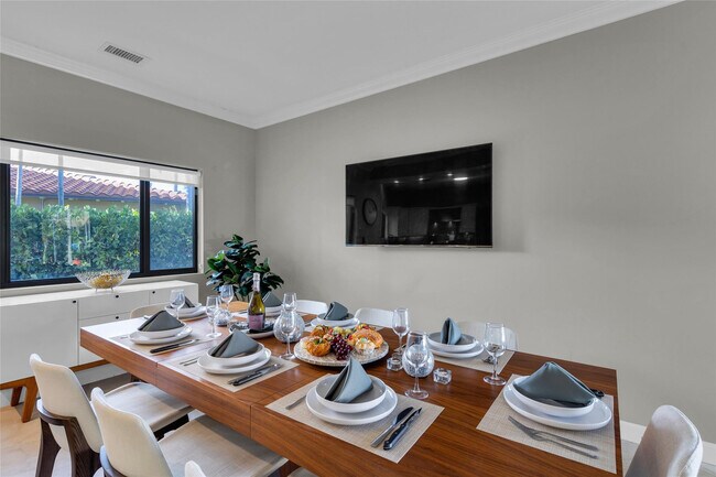 Building Photo - 616 Riviera Isle Dr