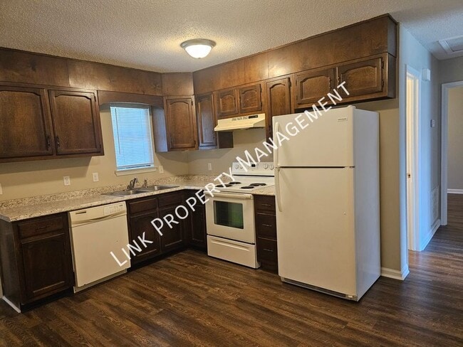 Building Photo - 5007b N Moore Ln