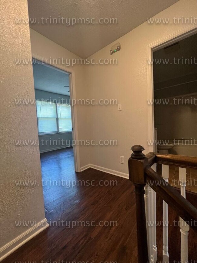 Building Photo - Gorgeous, upgraded and refurbished townhome across from Erskine College!