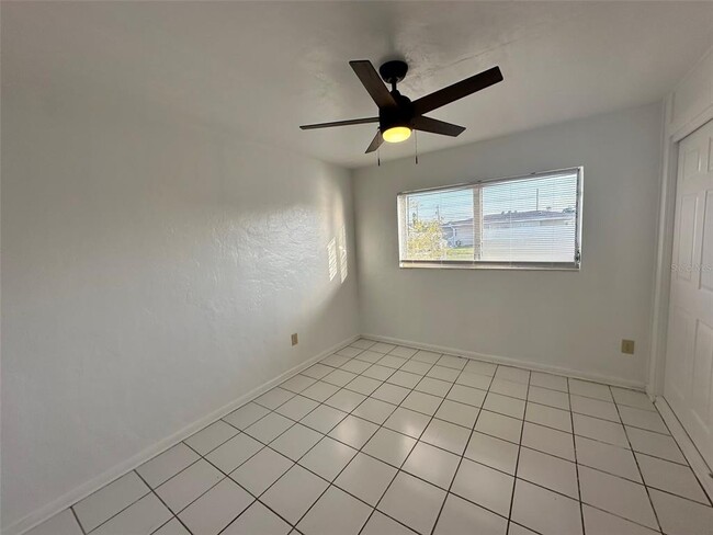 Building Photo - 6025 Deming Ave