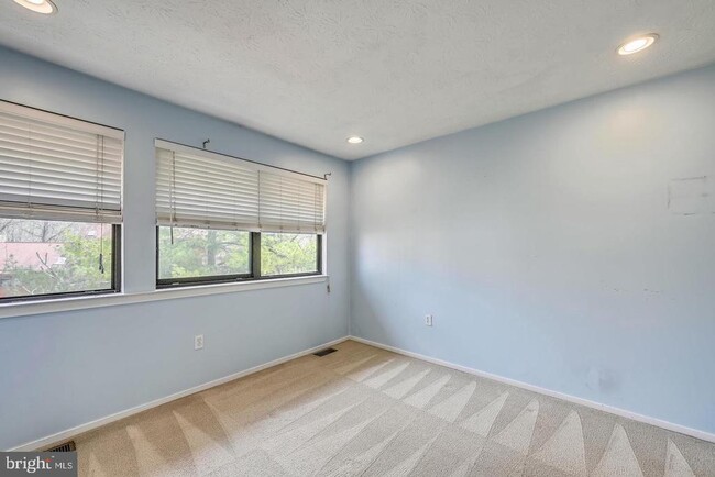 Building Photo - 7531 Weather Worn Way