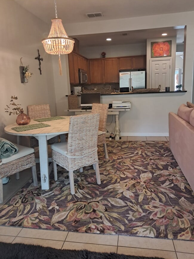 Building Photo - 317 Sand Oak Blvd