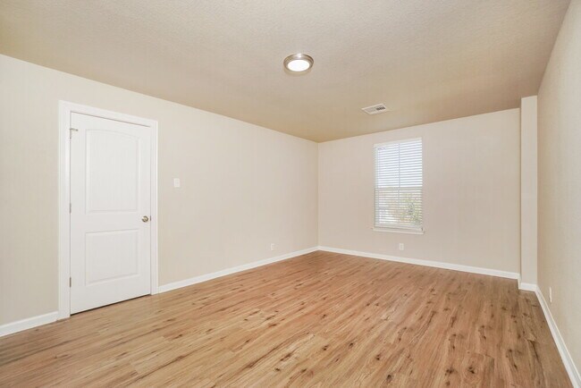 Building Photo - 1338 Ace Ranch St