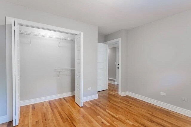 Building Photo - 1520 W Addison St