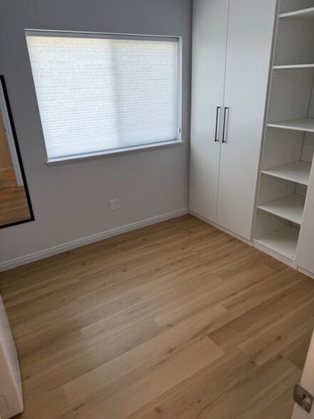 Building Photo - 174 S 200 E