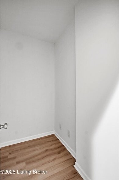 Building Photo - 2726 Brownsboro Rd