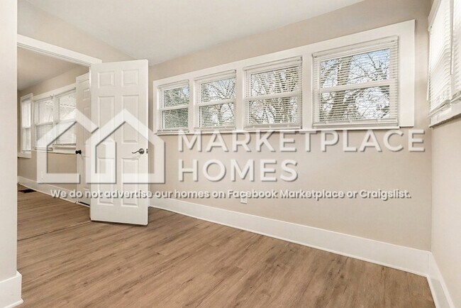 Building Photo - 1416 St Michael Ave