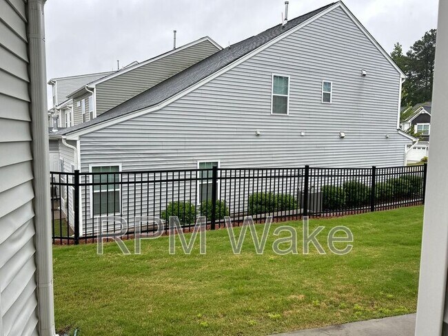 Building Photo - 217 Gulley Glen Dr