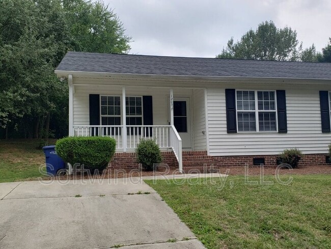 Primary Photo - 1205 Summer St