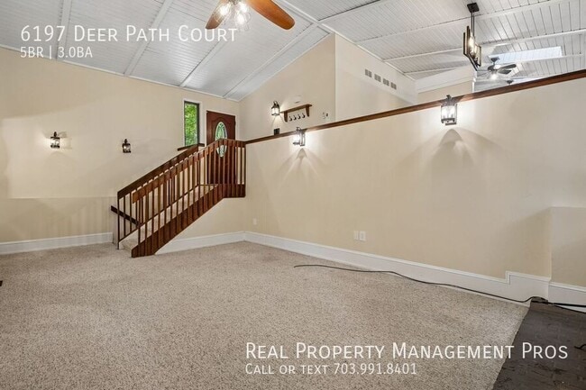Building Photo - 6197 Deer Path Ct