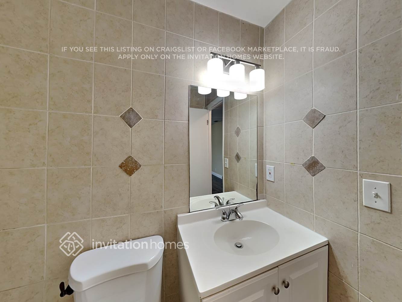 Building Photo - 4582 Carthage Cir N