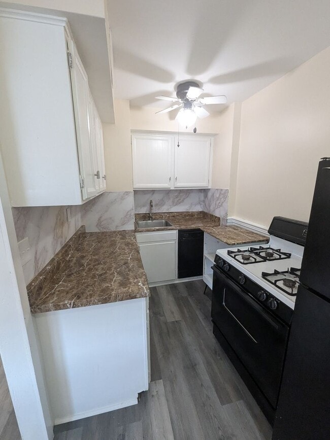 Building Photo - Updated Home - Northeast Philadelphia