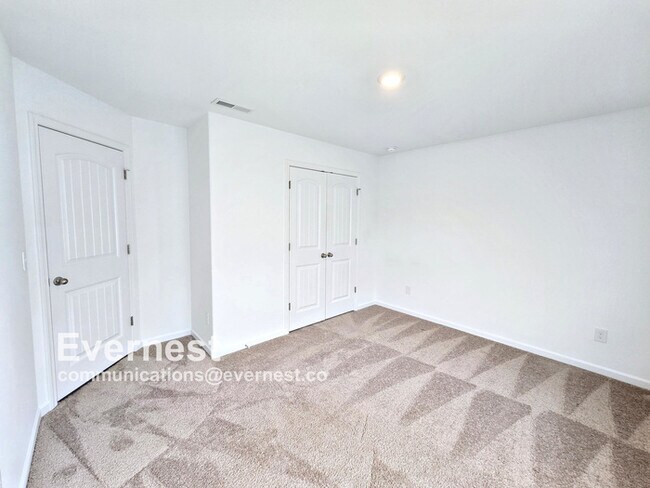 Building Photo - 4039 Meredith Woods Ln