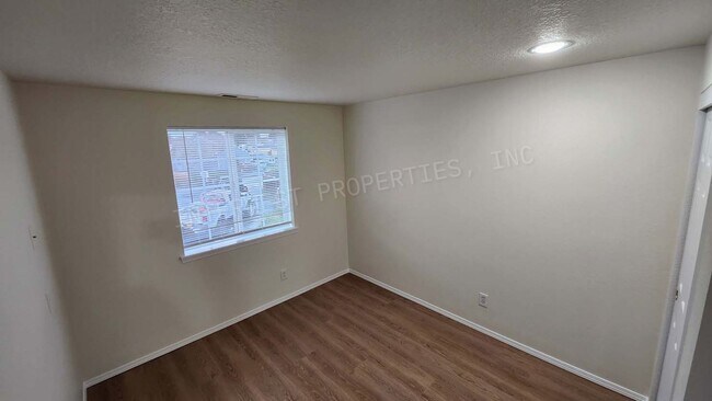 Building Photo - Remodeled 3 Bd Home W/ Washer & Dryer Hook-ups, Large Fenced Backyard, Gas Fireplace & 2 Car Garage!