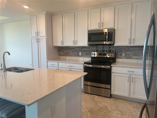 Building Photo - 910 Tidewater Shores Loop