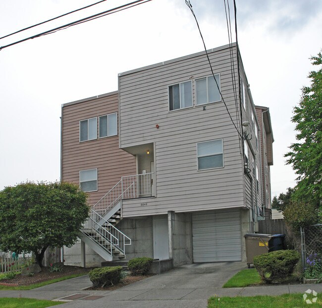 Building Photo - Midvale Apartments