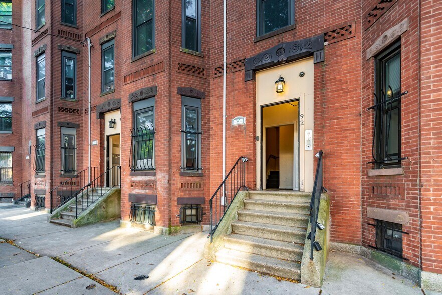 Building Photo - 55 Hammond St