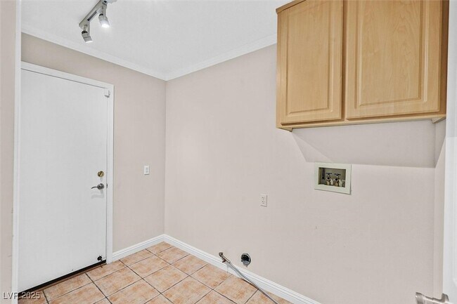 Building Photo - 10249 Huxley Cross Ln