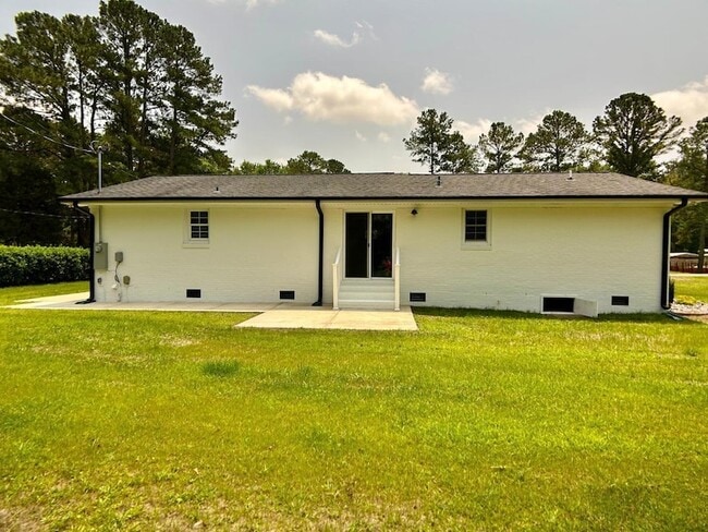 Building Photo - 103 Crescent Dr