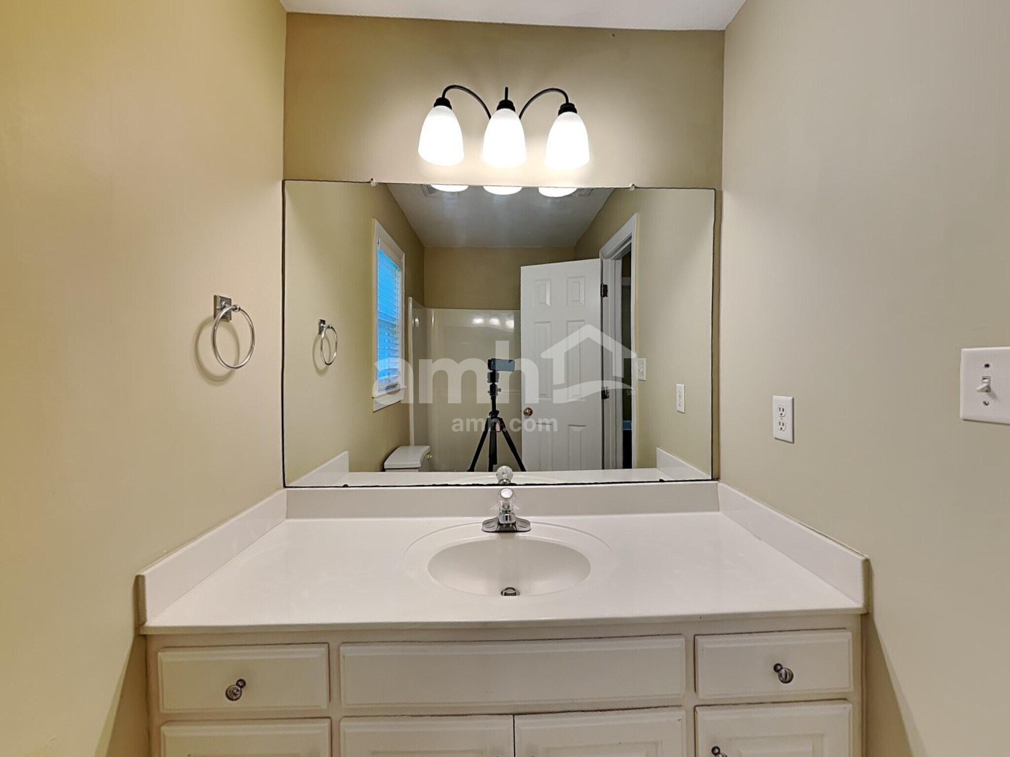 Building Photo - 6504 Professor St